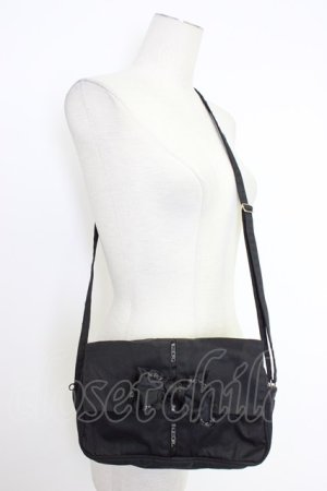 画像: INGEBORG / ロゴリボンショルダーバッグ  ブラック T-25-12-28-021-LO-BG-SA-ZT