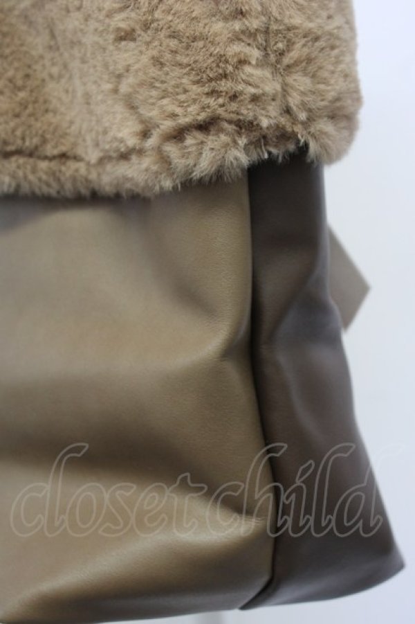 画像6: axes femme / 編み上げファーバッグ  ブラウン T-25-12-31-039-AX-BG-SA-ZT (6)