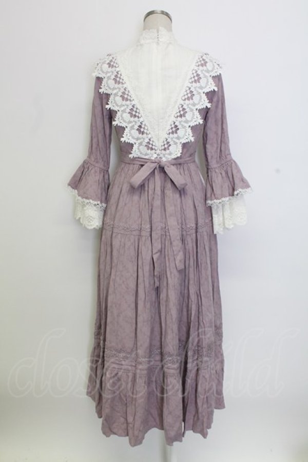 画像2: Avenue Denfer / ハイネックレース薔薇格子刺繍ワンピース S ラベンダーＸ白 T-25-12-31-011-LO-OP-SA-ZT (2)