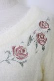 画像3: axes femme / ローズ刺繍フェザーニット  ホワイト T-26-01-09-005-AX-TO-SA-ZT (3)