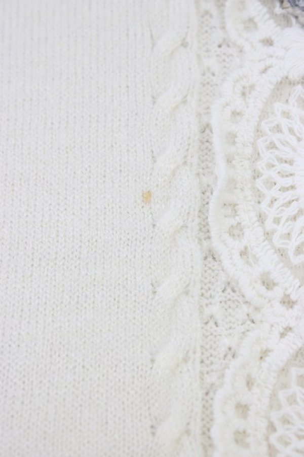 画像4: axes femme / カメオ付ペプラムニット  キナリ T-26-01-09-007-AX-TO-SA-ZT (4)