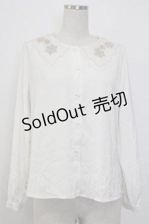 画像: F i.n.t / スノーフレーク刺繍衿ブラウス  オフホワイト T-26-01-13-002-CA-BL-SA-ZT