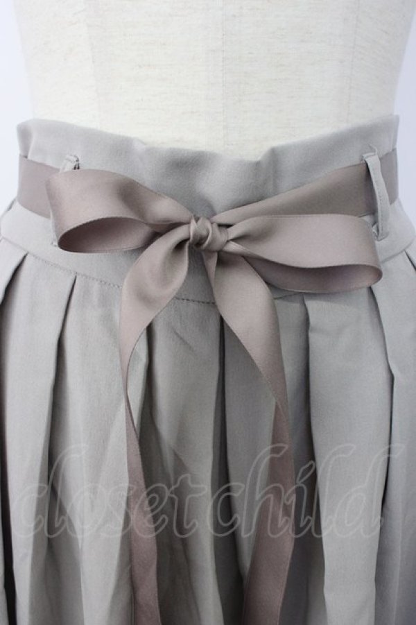 画像3: axes femme / ハイウエストプリーツ袴パンツ  グレー T-26-01-16-026-AX-PA-SA-ZT (3)