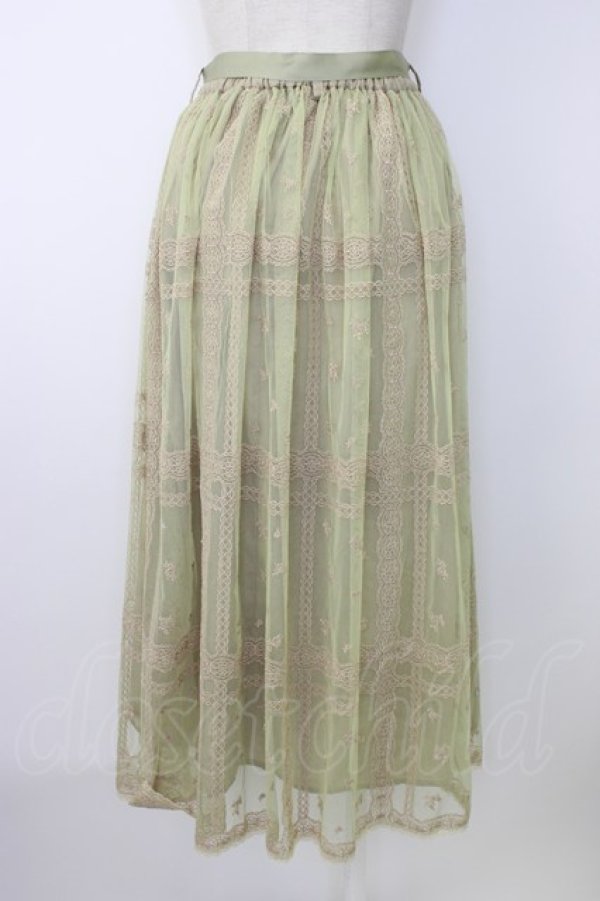 画像2: axes femme / レース×小花刺繍刺繍チュールスカート  グリーン T-26-01-16-030-AX-SK-IG-ZT (2)