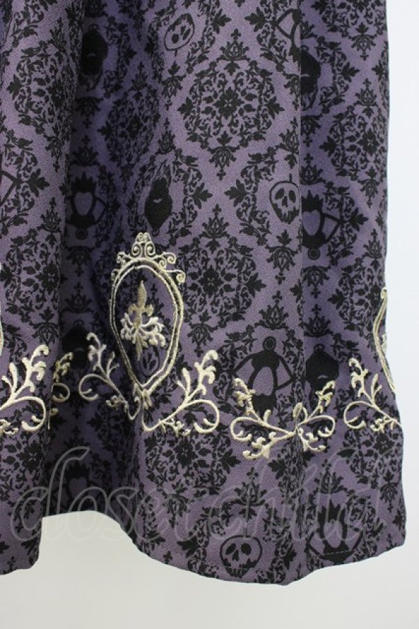 画像5: axes femme / Disneyダークオーナメント柄スカート  パープル T-26-01-18-026-AX-SK-SA-ZT (5)