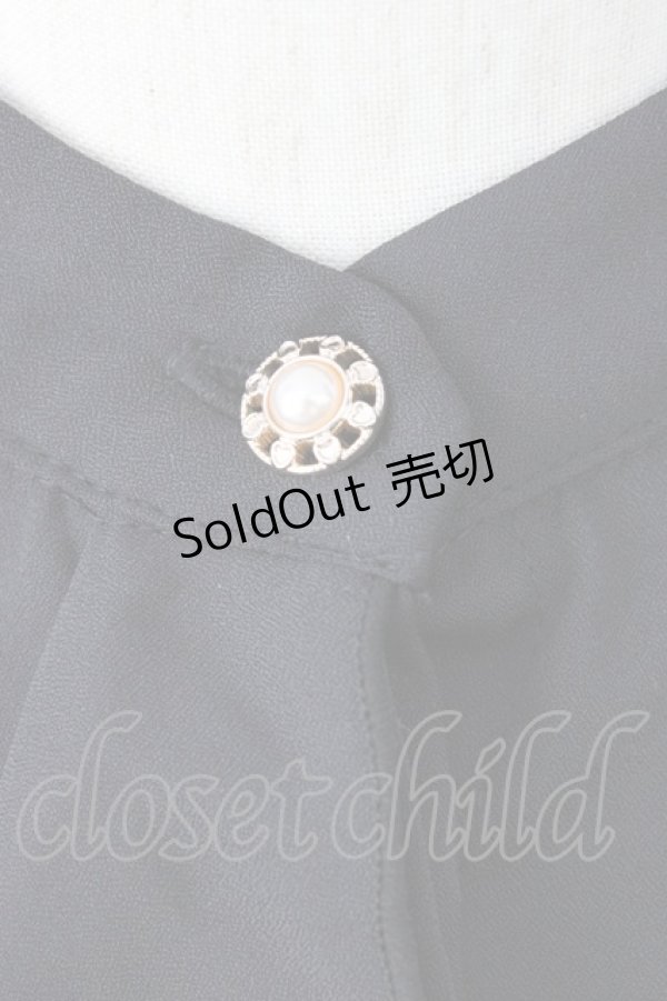 画像4: axes femme / プチハイネックブラウス  黒 T-26-01-18-007-AX-BL-SA-ZT560 (4)