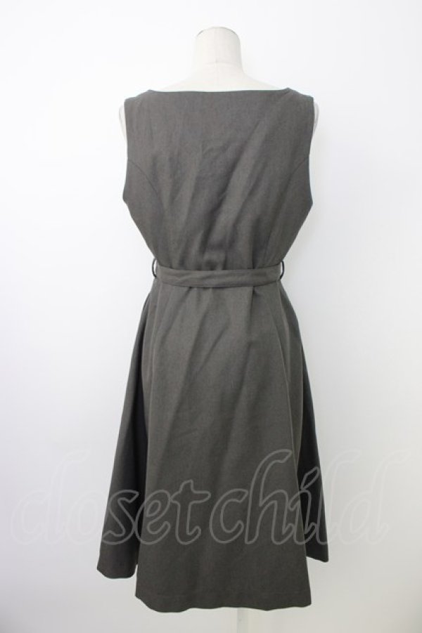 画像2: F&A / ゴールドべっ甲釦Vネックジャンパースカート  グレー T-26-01-18-013-LO-OP-SA-ZT (2)