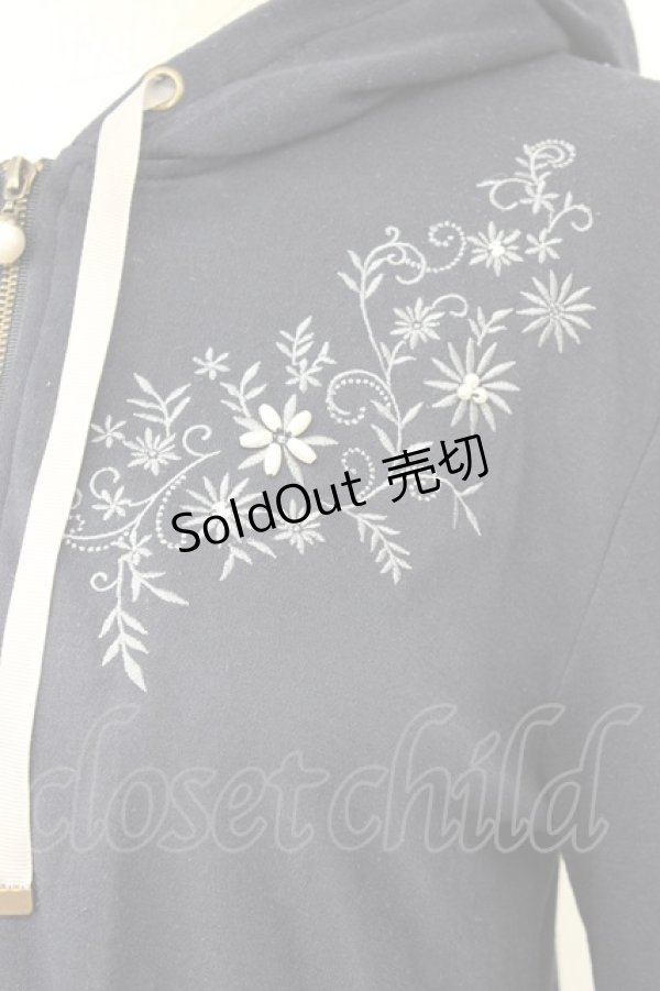 画像6: axes femme / パールフラワー刺繍パーカー M ネイビー T-26-01-25-002-AX-TO-SA-ZT (6)