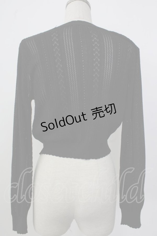 画像2: axes femme POETIQUE / リボン付透かし編みニットカーディガン  黒Ｘ白 T-26-01-26-014-AX-TO-SA-ZT (2)