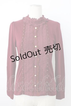 画像: axes femme / ブローチ付ハイネックプルオーバー  ボルドー T-26-01-28-002-AX-TO-SA-ZT