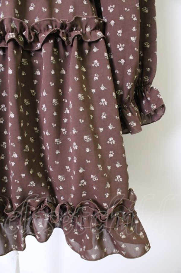 画像4: axes femme POETIQUE / ギャザーフリル長袖ワンピース  ブラウン T-26-02-01-010-AX-OP-SA-ZT (4)