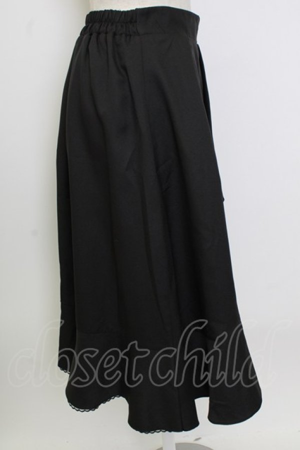 画像3: axes femme / 釦付ラッフルスカート  黒 T-26-02-02-023-AX-SK-SA-ZT (3)