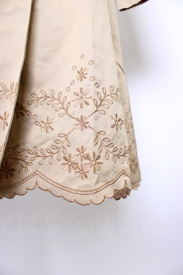 画像5: axes femme / 刺繍入りトレンチコート M ベージュ T-26-02-03-024-AX-CO-SA-ZT (5)