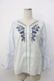 画像1: axes femme / 刺繍使いボリューム袖ブラウス M サックス T-26-02-03-013-AX-BL-SA-ZT (1)