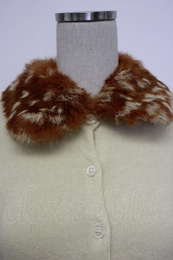 画像5: Emily Temple cute / バンビファー襟ニットカーディガン  アイボリーＸブラウン T-26-02-04-004-ET-TO-SA-ZT (5)