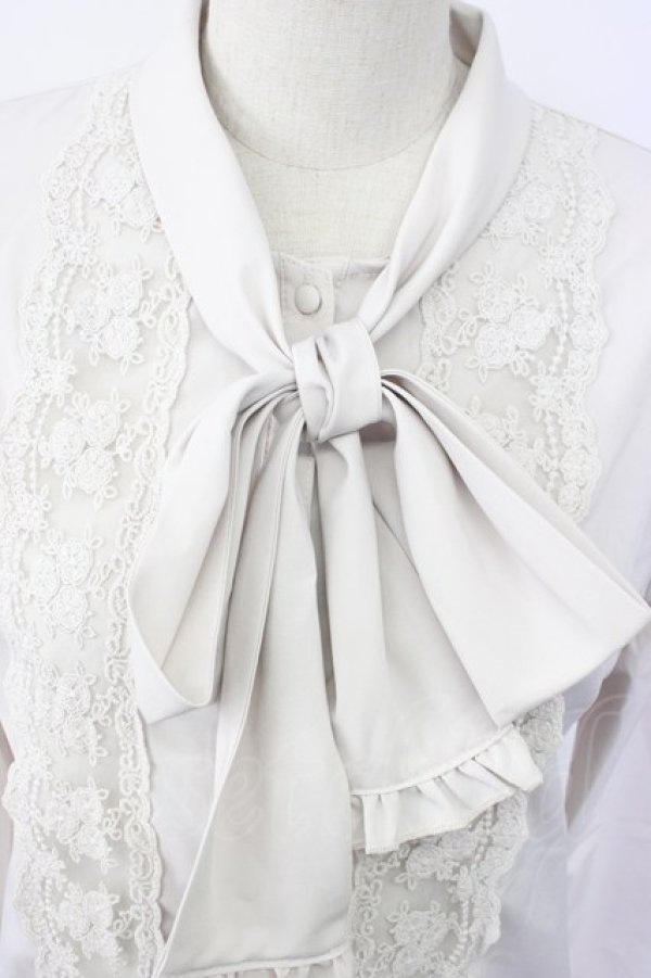 画像3: axes femme / 繊細レース×ボウタイブラウス  ベージュ T-26-02-08-011-AX-BL-SA-ZT (3)