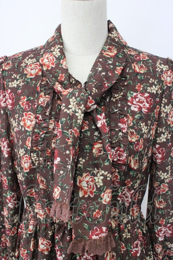 画像3: axes femme NOSTALGIE / パネル柄ボウタイ付きワンピース  ブラウン T-26-02-08-016-AX-OP-SA-ZT (3)