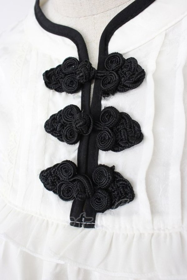 画像3: axes femme / チャイナ釦ジャカードブラウス  ホワイト T-26-02-08-019-AX-BL-SA-ZT (3)