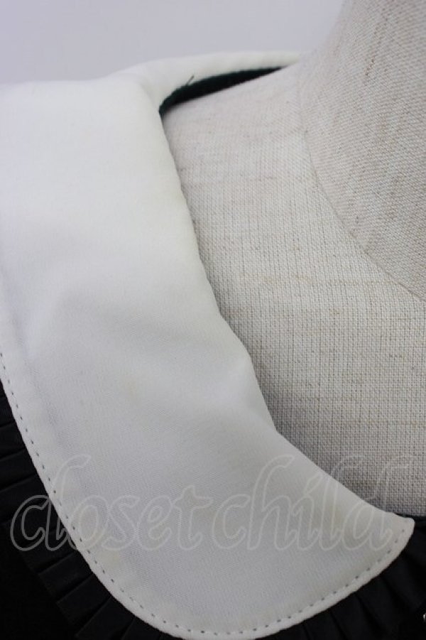 画像6: axes femme POETIQUE / ポケット刺繍ベロアワンピース  グリーン T-26-02-17-019-AX-OP-SA-ZT (6)