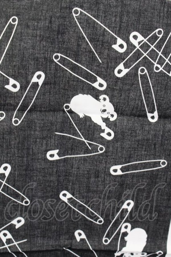 画像3: MILKBOY / スカーフ  黒Ｘ白 T-26-02-19-017-MB-ZA-SA-ZT (3)