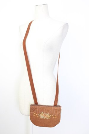 画像: KANEKO ISAO / 花刺繍ポシェット  ブラウン T-26-02-23-019-EL-BG-OW-ZT