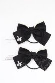 画像2: Shirley Temple / ST刺繍リボンヘアゴム  黒Ｘ白 T-26-02-24-008-ET-AC-SA-ZT (2)