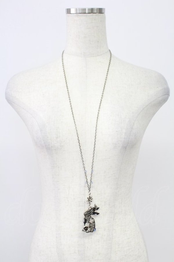 画像2: axes femme / お花透かしウサギネックレス  シルバー T-26-02-26-024-AX-AC-SA-ZT (2)