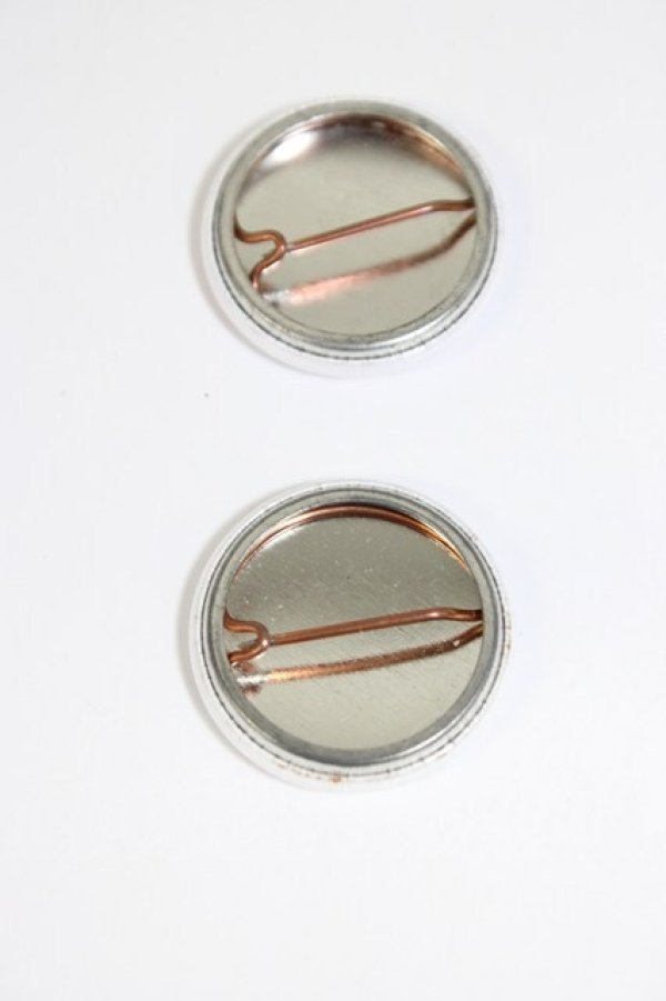 画像2: MA / ミニバッジ  白Ｘ赤Ｘ黒 T-26-02-28-007-PU-ZA-SA-ZT (2)