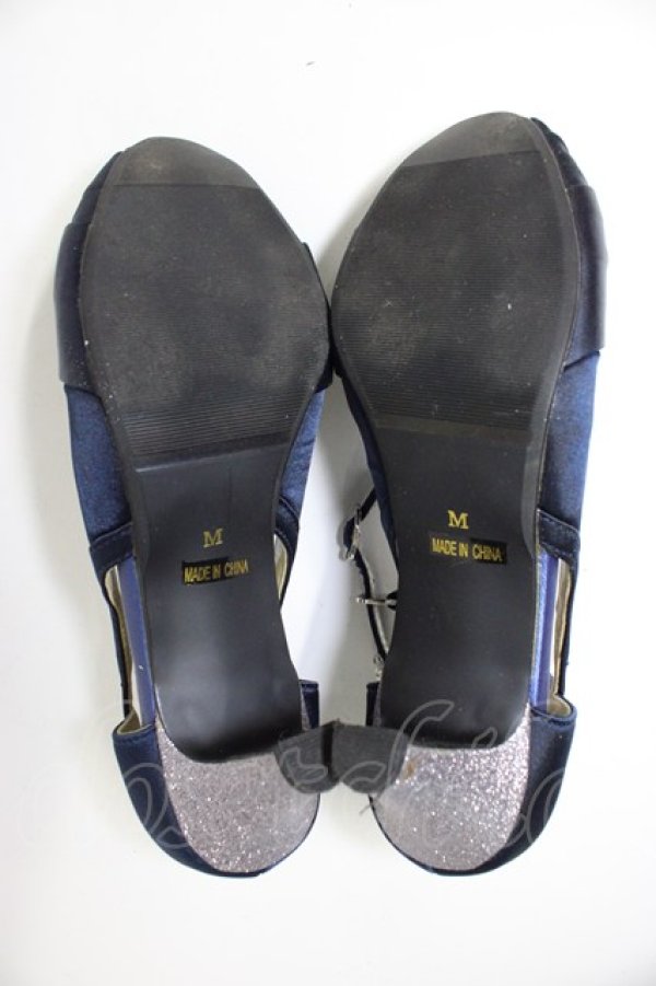 画像4: axes femme / お花コサージュ付パーティーパンプス M ネイビー T-26-03-01-022-AX-SH-SA-ZT (4)