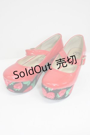 画像: YOSUKE / いちご柄ソール厚底フラットパンプス L レッド T-26-03-01-026-PU-SH-SA-ZTK044