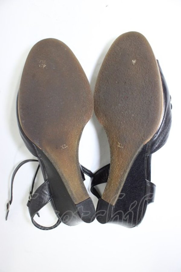 画像4: INGEBORG / フラワークリップ付きギャザーサンダル XL 黒 T-26-03-01-031-LO-SH-SA-ZT (4)