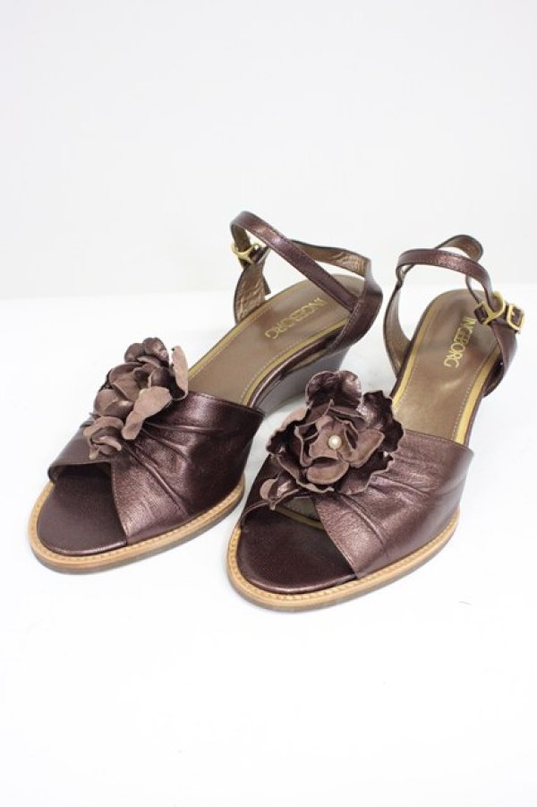 画像1: INGEBORG / フラワークリップ付きウェッジソールサンダル 約24.5CM(内側採寸) ブラウン T-26-03-01-032-LO-SH-SA-ZT (1)