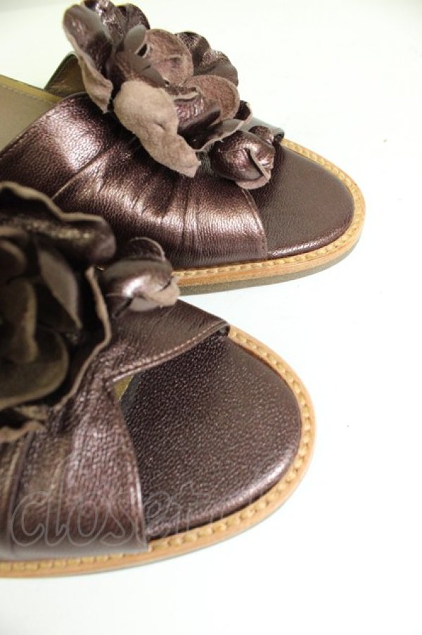 画像5: INGEBORG / フラワークリップ付きウェッジソールサンダル 約24.5CM(内側採寸) ブラウン T-26-03-01-032-LO-SH-SA-ZT (5)