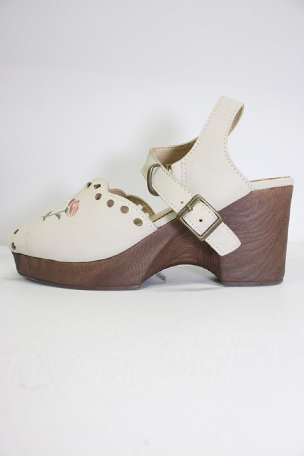 画像3: F i.n.t / フラワー刺繍ウッドライクソールサンダル M アイボリー T-26-03-01-009-CA-SH-SA-ZT (3)