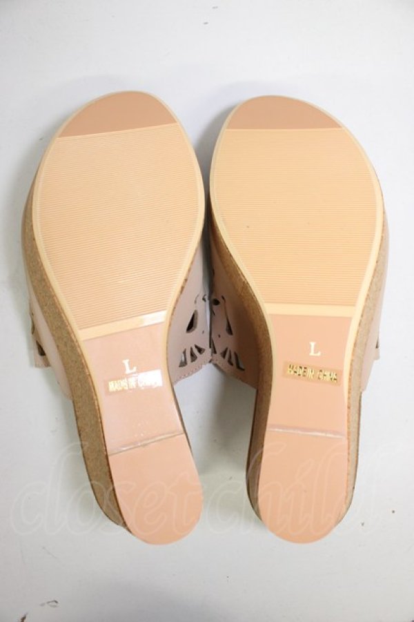 画像4: axes femme / カットワーク使いミュール L ベージュ T-26-03-01-010-AX-SH-SA-ZT (4)