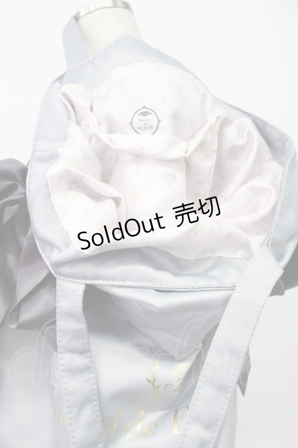 画像6: Maison de FLEUR / ラビットチャーム付きダブルリボントートバッグ  グレーＸアイボリー T-26-03-02-015-LO-BG-SA-ZT (6)