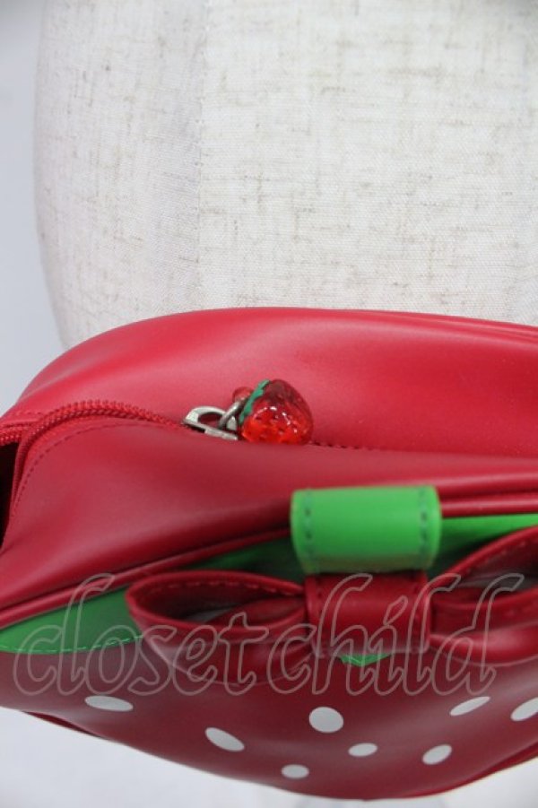 画像4: Angelic Pretty / ベリィベリィショルダーバック  赤Ｘ緑 T-26-03-02-026-AP-BG-SA-ZT (4)