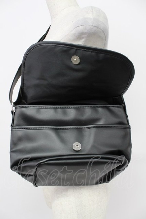 画像4: PINK HOUSE / メリーストロベリー柄ショルダーバッグ  黒Ｘ赤Ｘ白 T-26-03-02-035-LO-BG-SA-ZT (4)