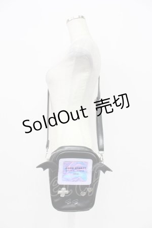 画像: NOEMIE / 羽付きゲームショルダーバッグ  黒 T-26-03-02-037-LO-BG-SA-ZTK046