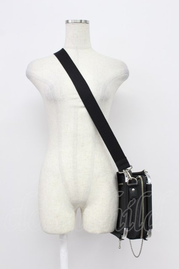 画像4: artherapie / アルミパイプフレームバッグ  ブラック T-26-03-02-040-GO-BG-SA-ZT (4)