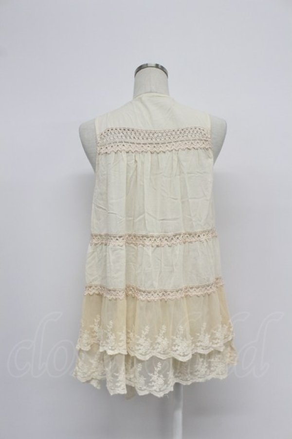 画像2: axes femme / 裾レースジレ  ベージュ T-26-03-07-025-AX-TO-SA-ZT (2)