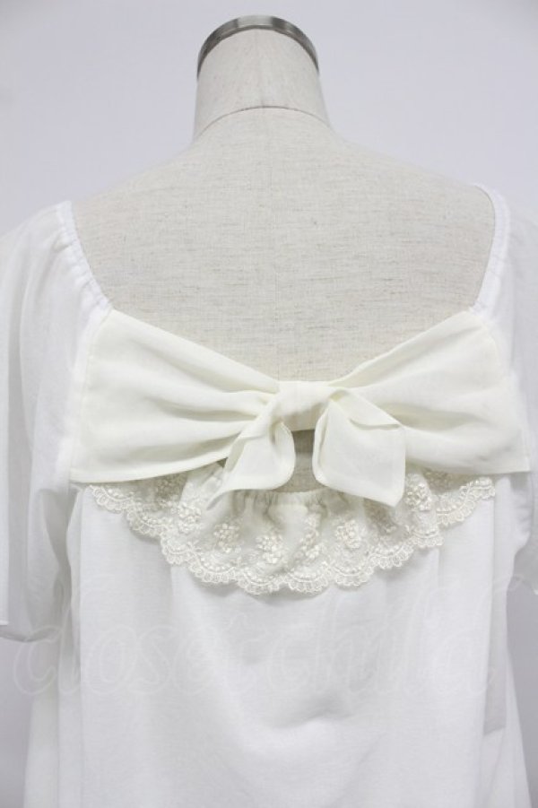 画像3: axes femme / backリボンシフォントップス  白 T-26-03-07-015-AX-TO-SA-ZT (3)