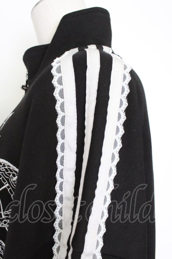 画像3: 柘枝引 TricuspidC / 蛇刺繍半袖ジャージ  黒Ｘ白 T-26-03-11-037-PU-TO-SA-ZT (3)