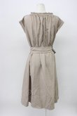 画像2: axes femme / ラップ風シャツワンピース M ベージュ T-26-03-13-022-AX-OP-SZ-ZT (2)