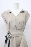 画像5: axes femme / ラップ風シャツワンピース M ベージュ T-26-03-13-022-AX-OP-SZ-ZT (5)