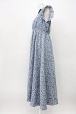 画像3: evelyn / フラワーノースリーブワンピース  ブルーグレー T-26-03-13-009-LO-OP-SA-ZT (3)