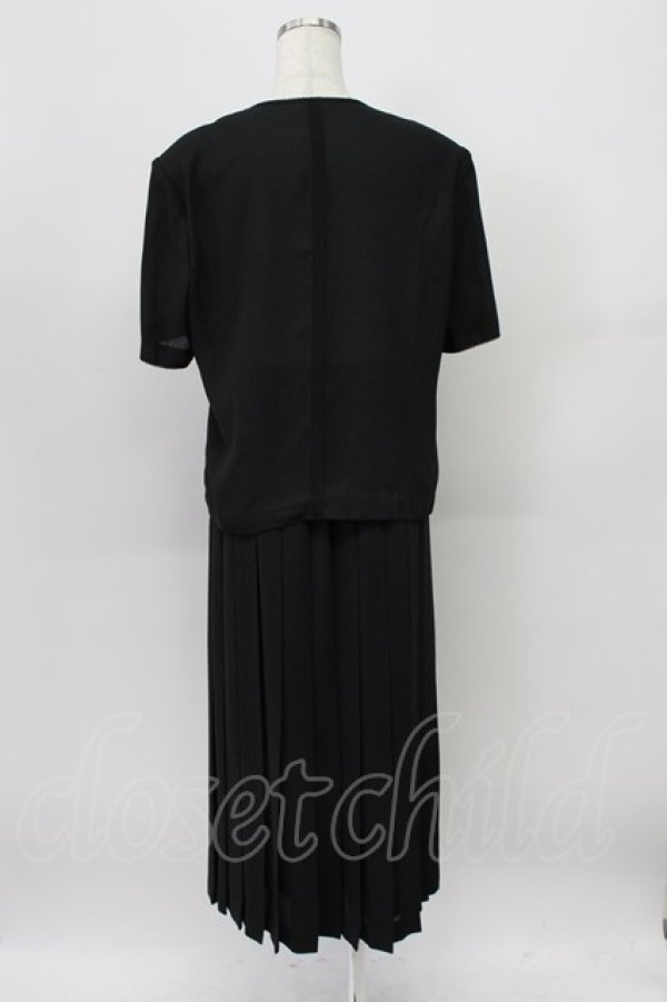 画像2: KANEKO ISAO / プリーツセットアップ  クロ T-26-03-16-019-EL-OP-OW-ZT (2)