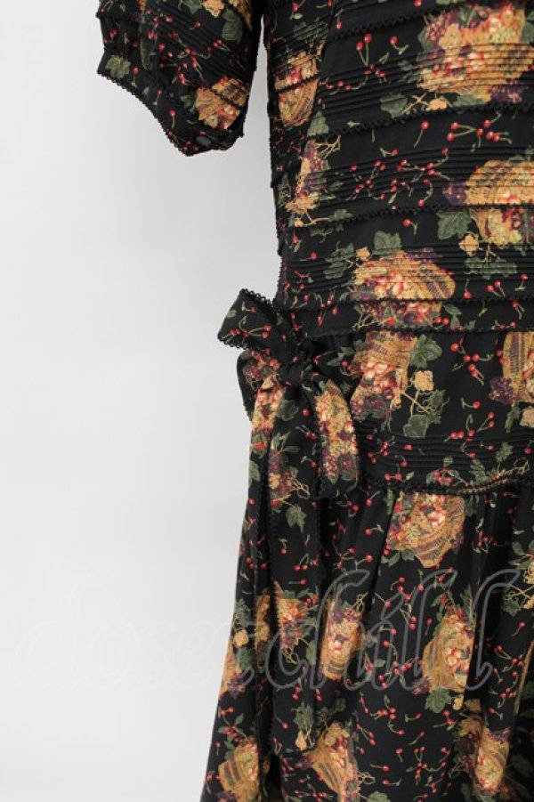 画像5: KANEKO ISAO / フルーツかご柄たくし上げワンピース  クロ T-26-03-16-034-EL-OP-OW-ZT (5)