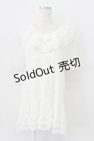 画像: axes femme / ボリュームフリルチュニック  ホワイト T-26-03-16-040-AX-TO-SA-ZT