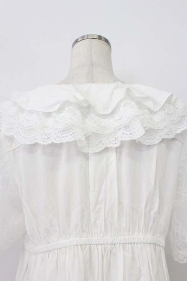 画像3: axes femme / ボリュームフリルチュニック  ホワイト T-26-03-16-040-AX-TO-SA-ZT (3)